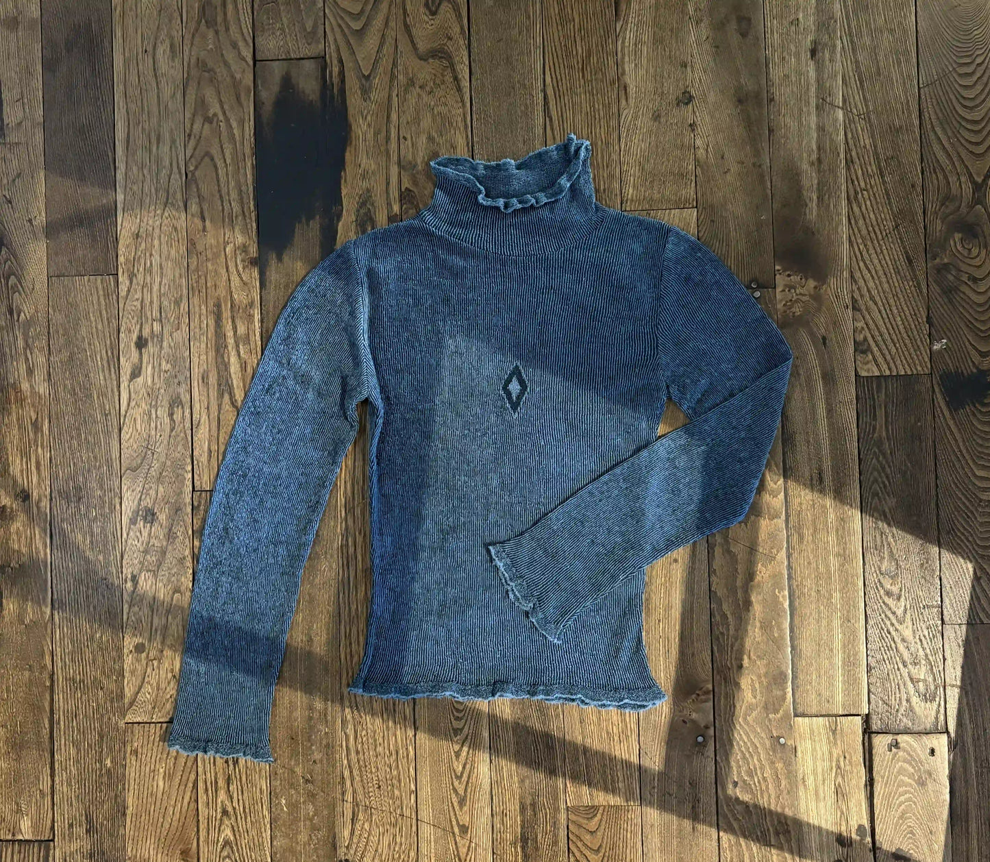 Sweater [Hirahira Collar]