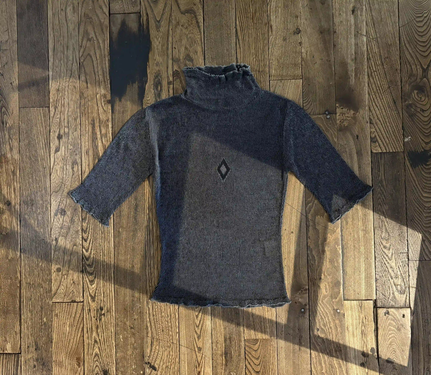 Sweater [Hirahira Collar]